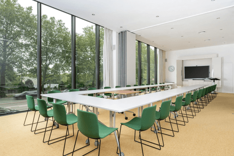 Day office — Regus London, Spencer House, Teddington