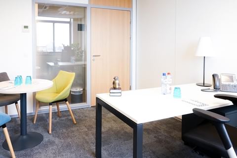 Bureau journée — Mitwit Antwerp Central Station, Anvers