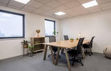 Bureau 25 - 4 postes (20m²) — B'CoWorker Strasbourg Schiltigheim, Schiltigheim