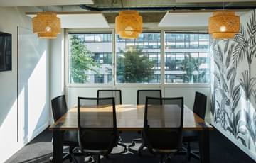 Salle de réunion 6 personnes — Wojo Issy Village, Issy-les-Moulineaux