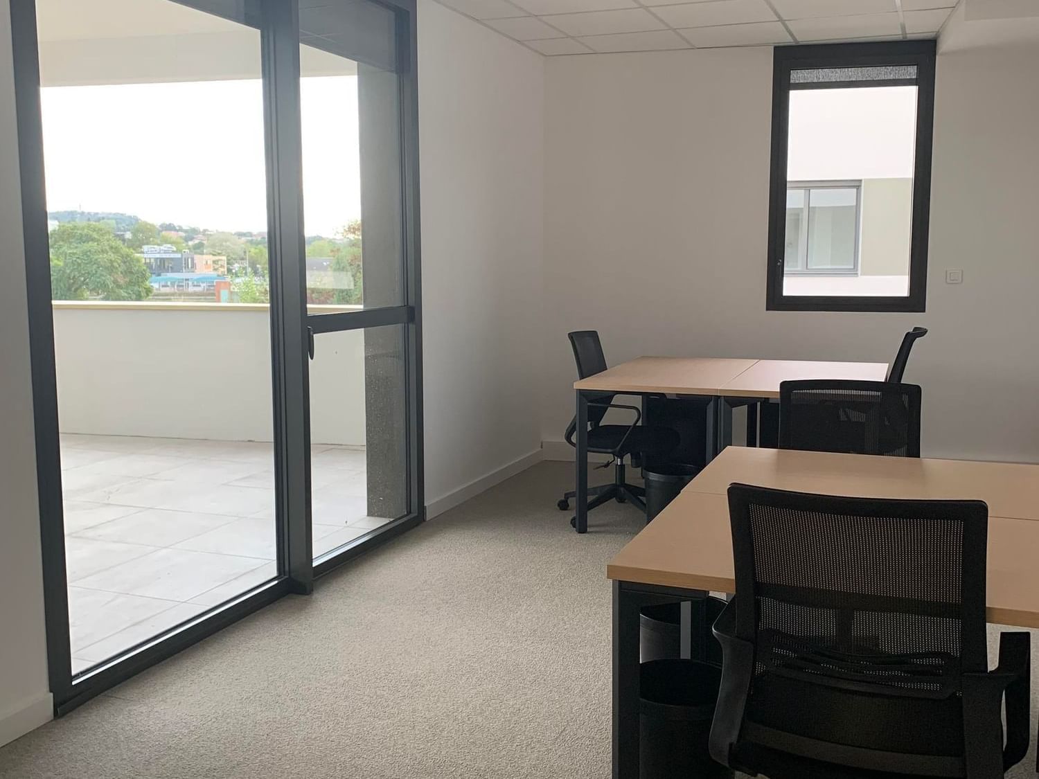 Bureau privatif 3 personnes — Bureaux & Co Dardilly, Dardilly