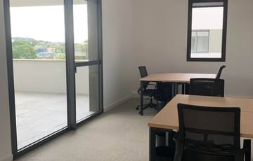 Bureau privatif 3 personnes — Bureaux & Co Dardilly, Dardilly