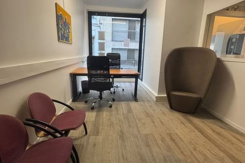 Bureau journée — QG Business, Montreuil