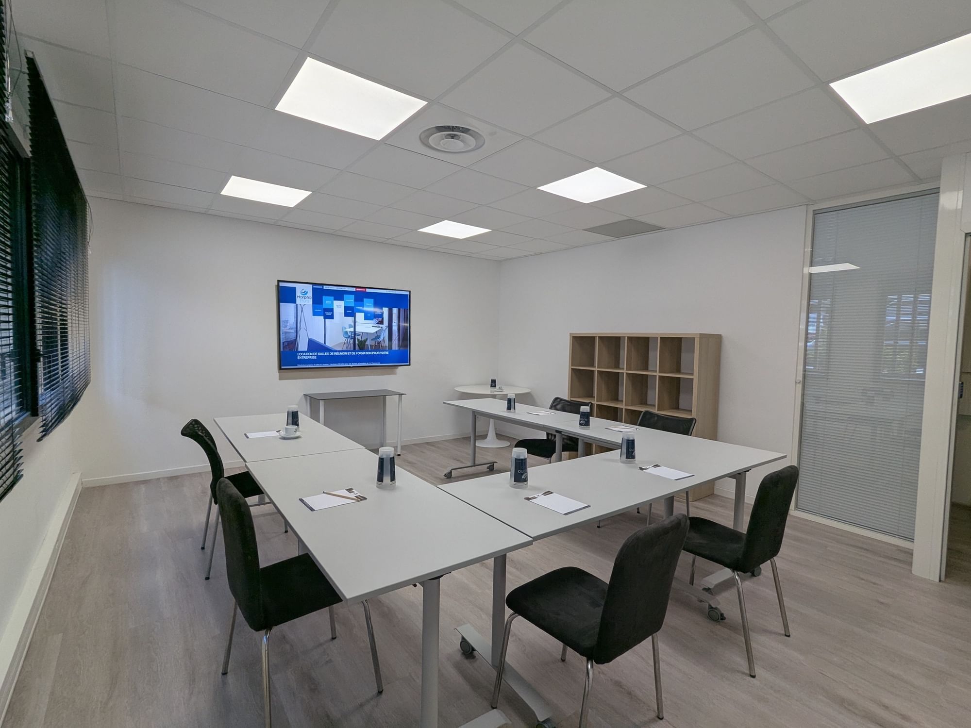 Salle Mistral — Morphoburo Venelles, Aix-en-Provence