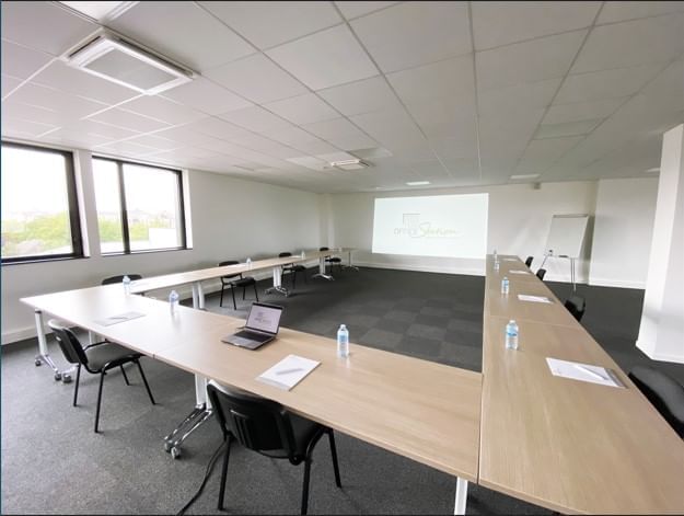 Salle de Conférence — Office Station Metz, Metz