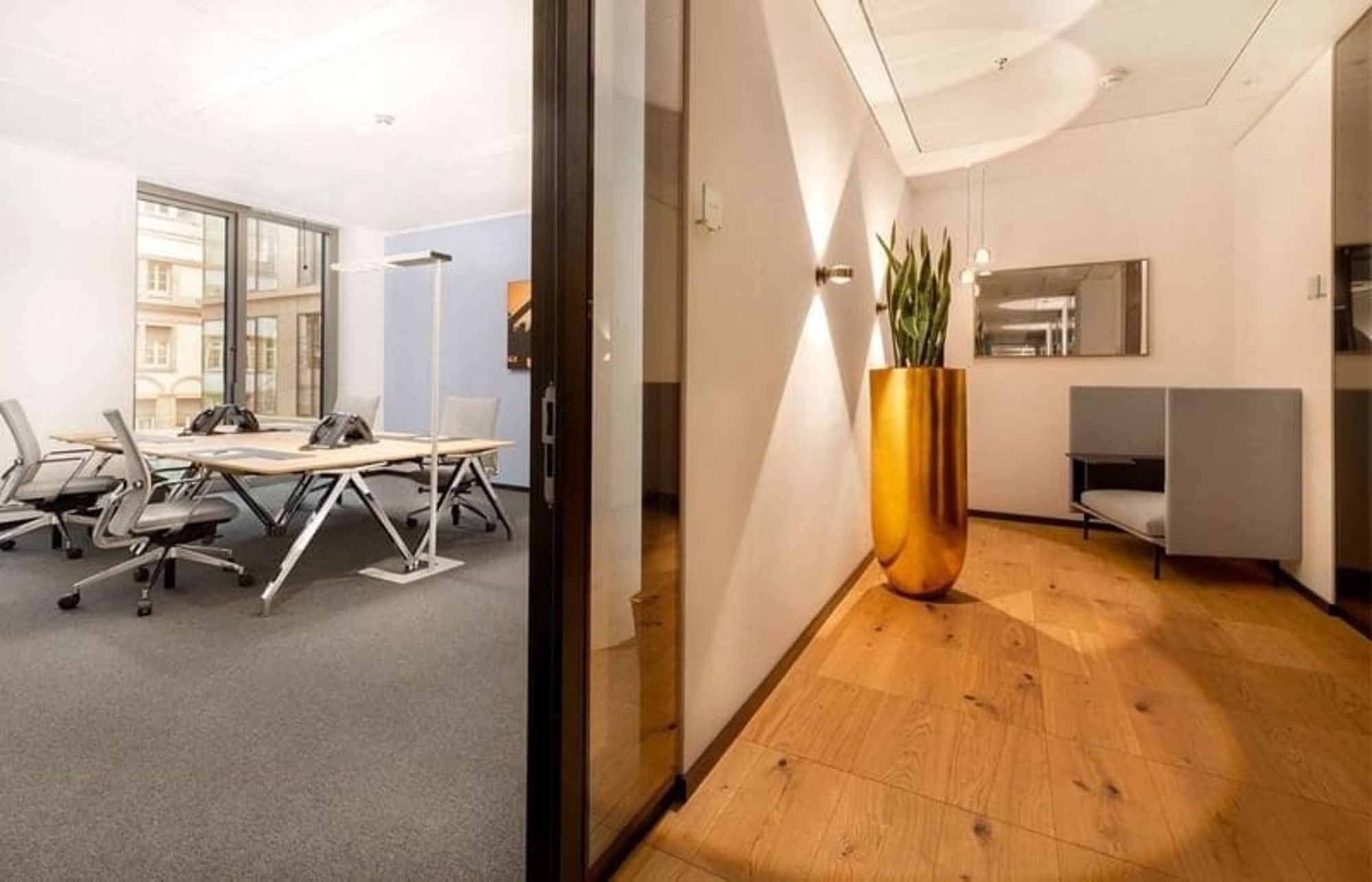 Private office for 4 persons — Contora Office Solutions - Düsseldorf KÖ-Quartier, Düsseldorf