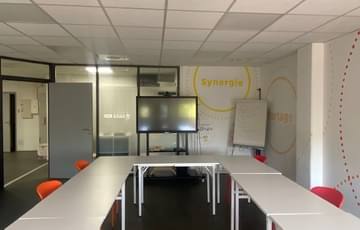 Salle de réunion 40 M2 de 7 à 16 personnes — Cowork'in Aix, Éguilles