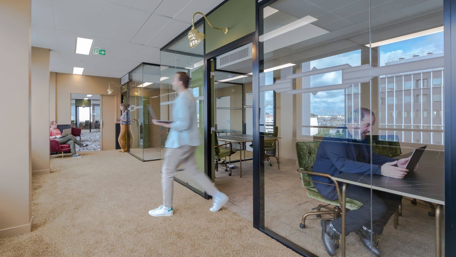 Bureau privatif 4 personnes — Now Connected SMARTPARC, Colombes