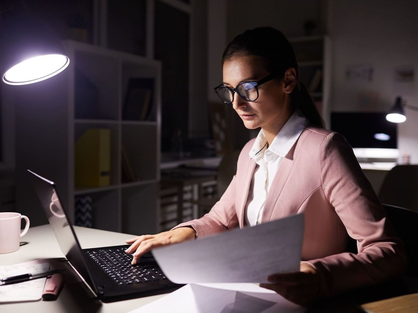 L'importance d'un bon éclairage de bureau