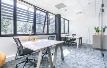 Bureau standard 4 postes — B'Coworker Sophia Antipolis, Sophia Antipolis