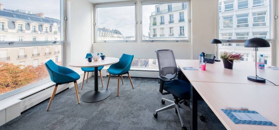 Multiburo Avenue Montaigne Coworking offices Avenue Montaigne