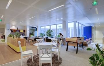 Accès Coworking Open Space — Wojo Lyon Part-Dieu, Villeurbanne