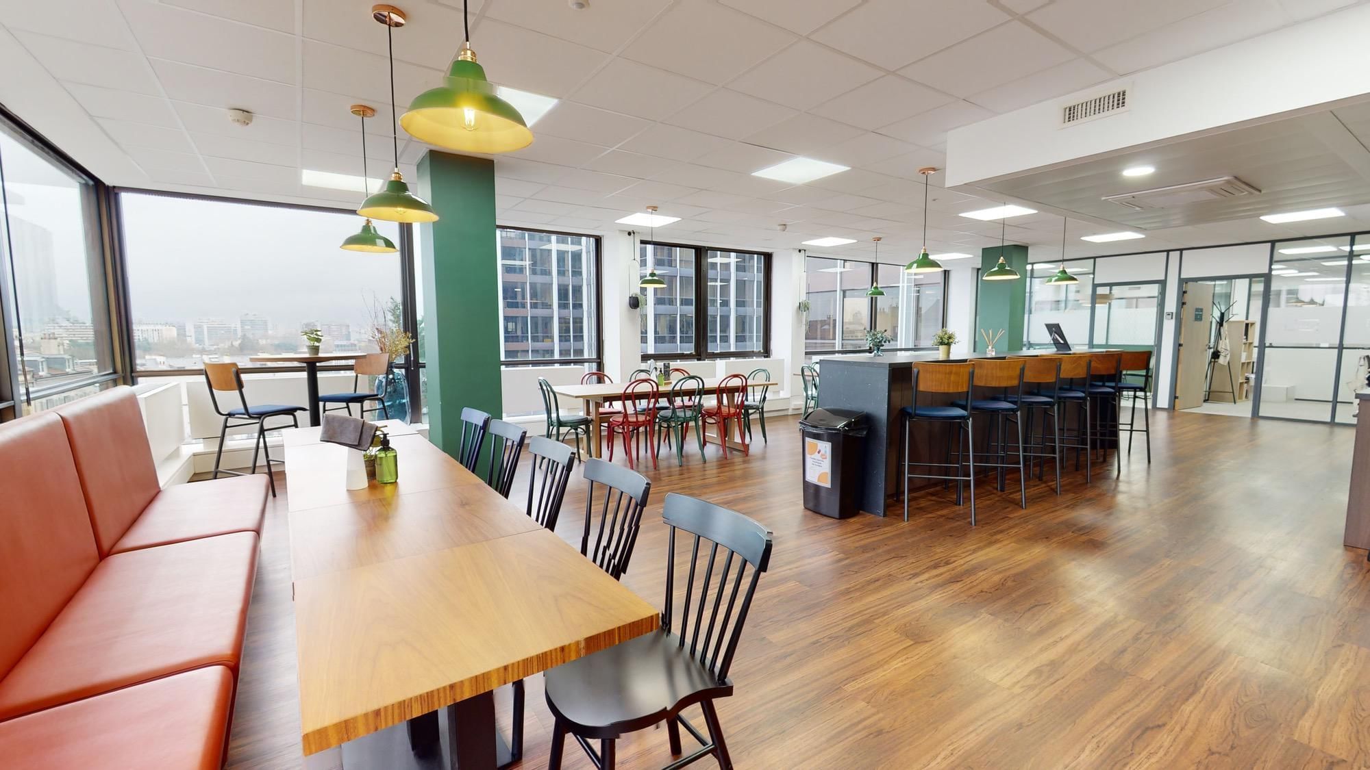 Accès Coworking — Work & Share Saint-Cloud, Saint-Cloud