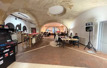 Poste de travail en flex-office — Le Node, Bordeaux