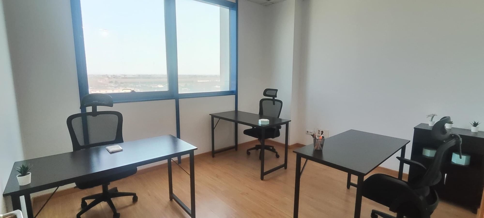 Espacio abierto Nomade — Inn Offices Torneo, Seville