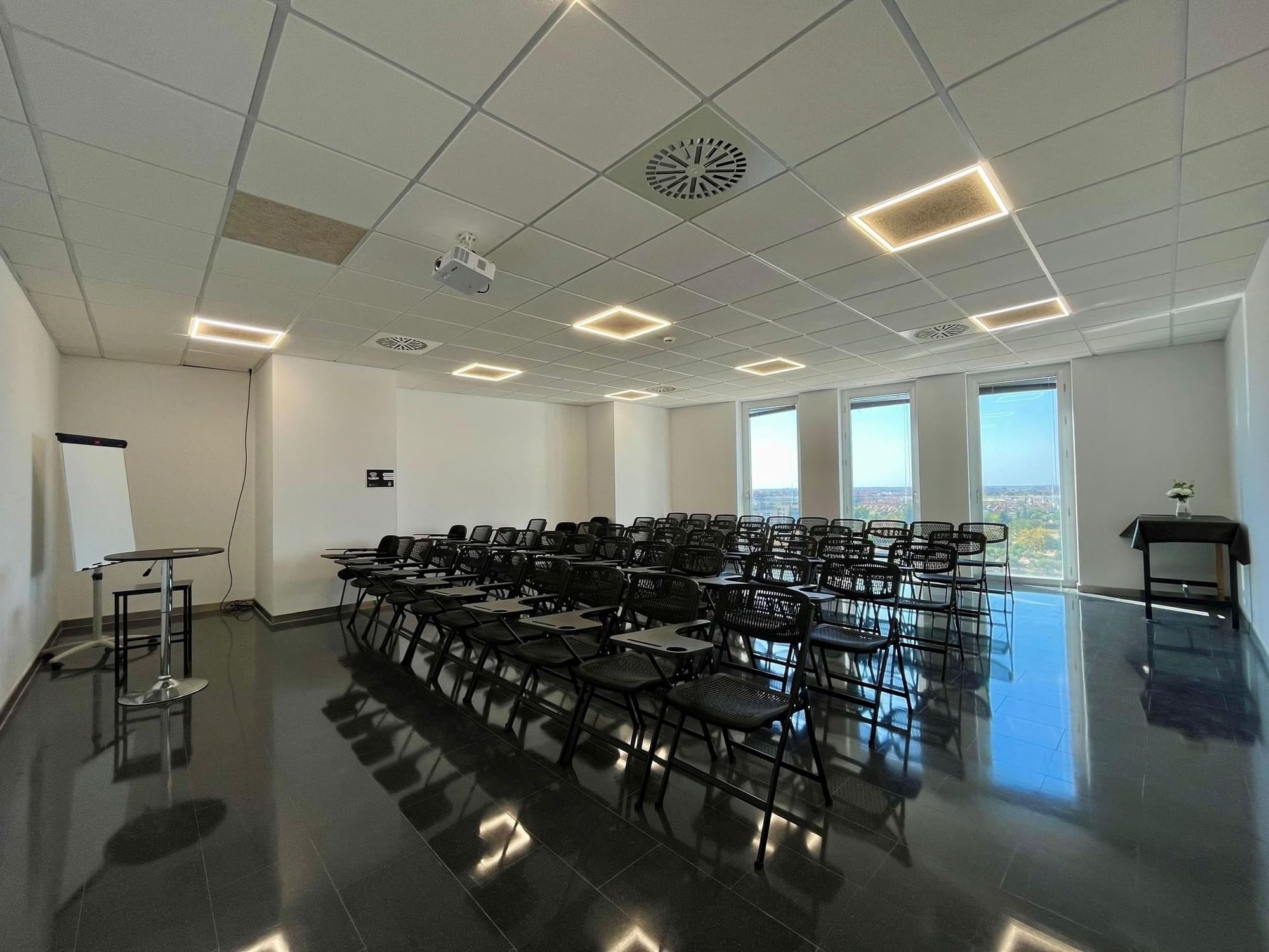 Sala de Reunion 3 — Inn Offices Torre Aljarafe Center, Mairena del Aljarafe