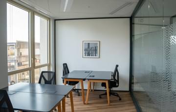 Bureau 4 postes - lumière naturelle — Flex-O Bordeaux Euratlantique, Bègles