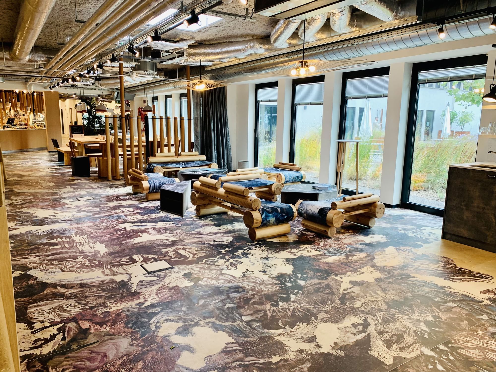 Krjstopia — Silversquare Bailli, Waterloo