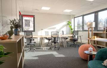 Bureau B07 pour 8 postes — B'CoWorker Saint-Priest, Lyon