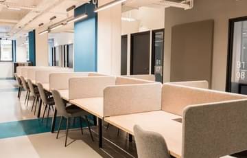 Poste en coworking — The Office , Nice