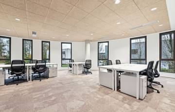 Accès Bureau privatif 5 personnes — Newton Offices Lime, Limonest