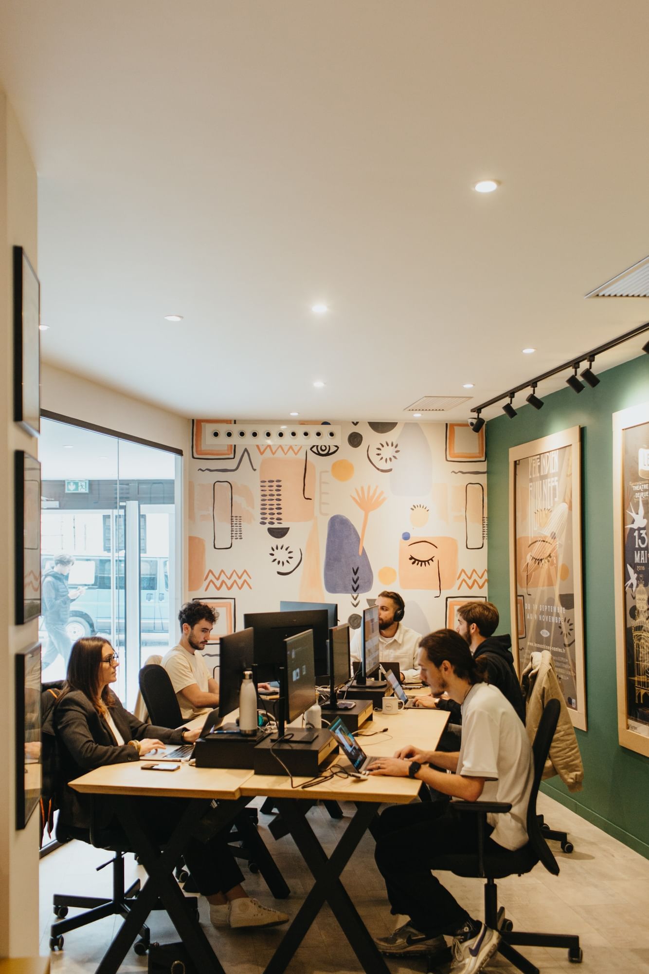 Poste en coworking — MOTA Croix Blanche, Bordeaux