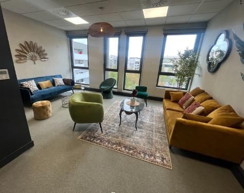 Accès coworking nomade — Bureaux & Co Aix en Provence Crossroad, Aix-en-Provence