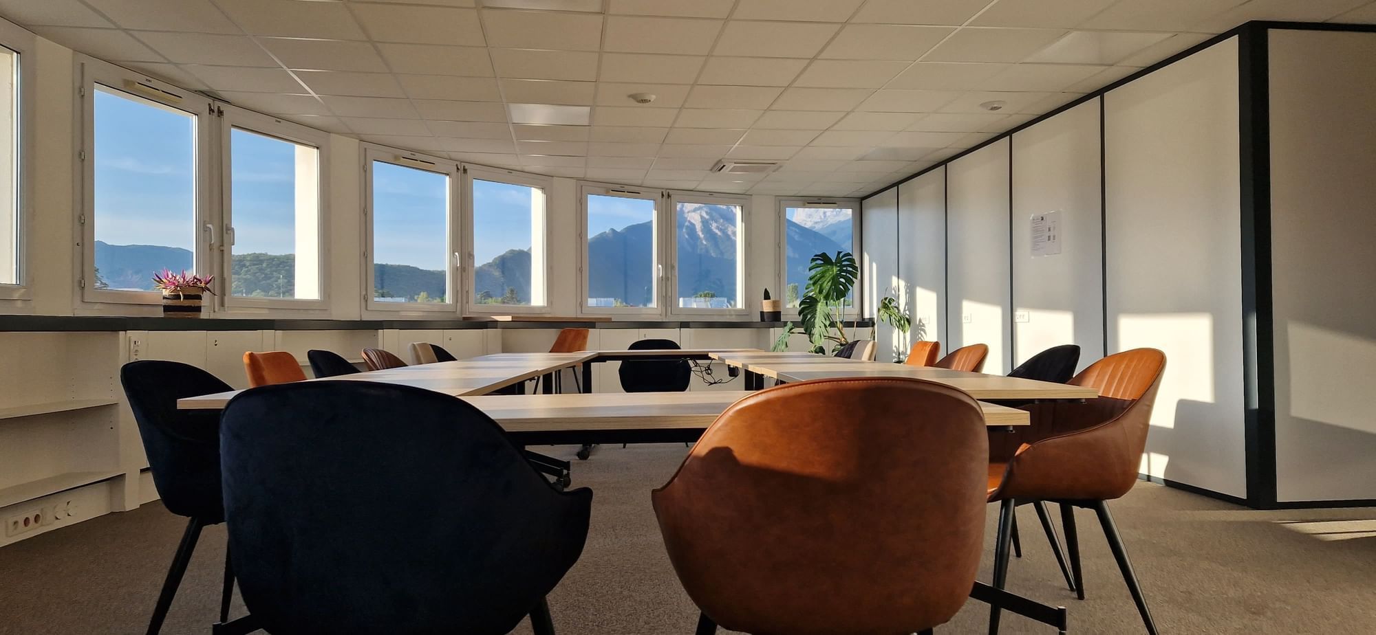 Salle de réunion 3 — Pousse Locale, Grenoble