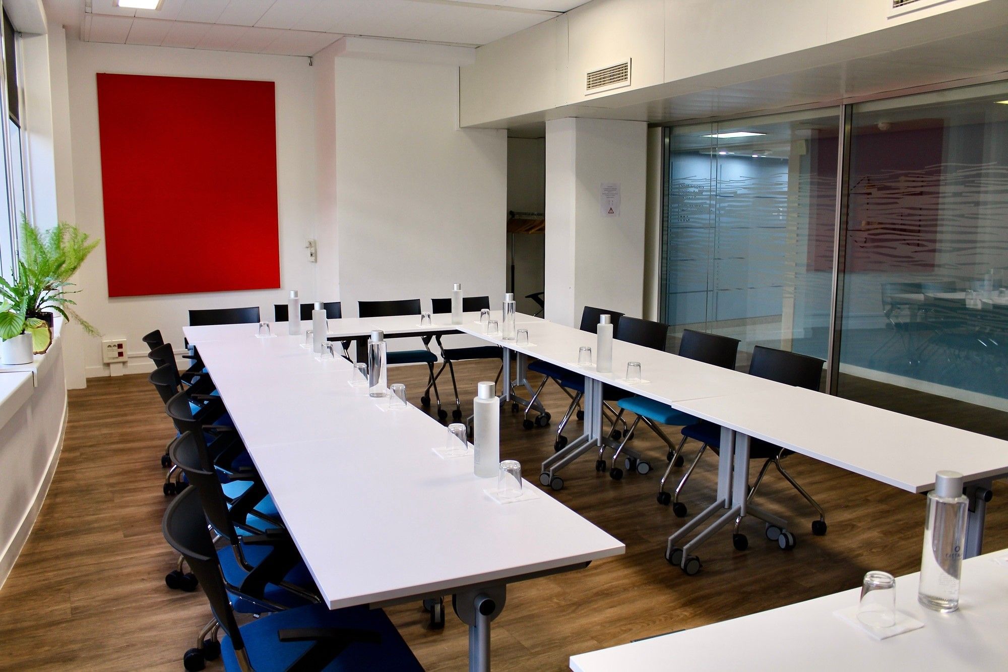 Salle de réunion 45m2 — Emergence Issy-les-Moulineaux, Issy-les-Moulineaux
