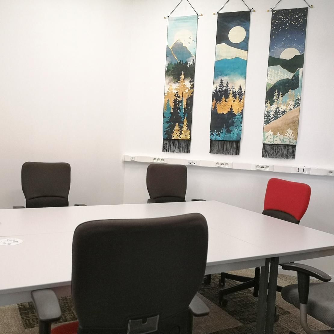 Salle de réunion 8 personnes — BeePlex, Nancy