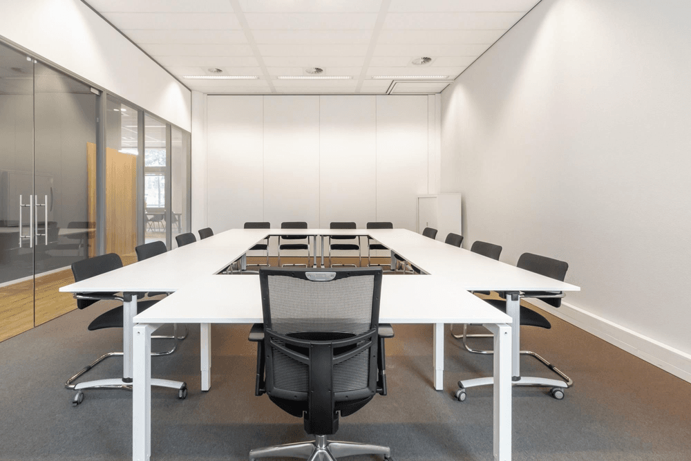 Regus IN, Indianapolis - E 56th Street, Meeting room MR-215, Indianapolis, IN