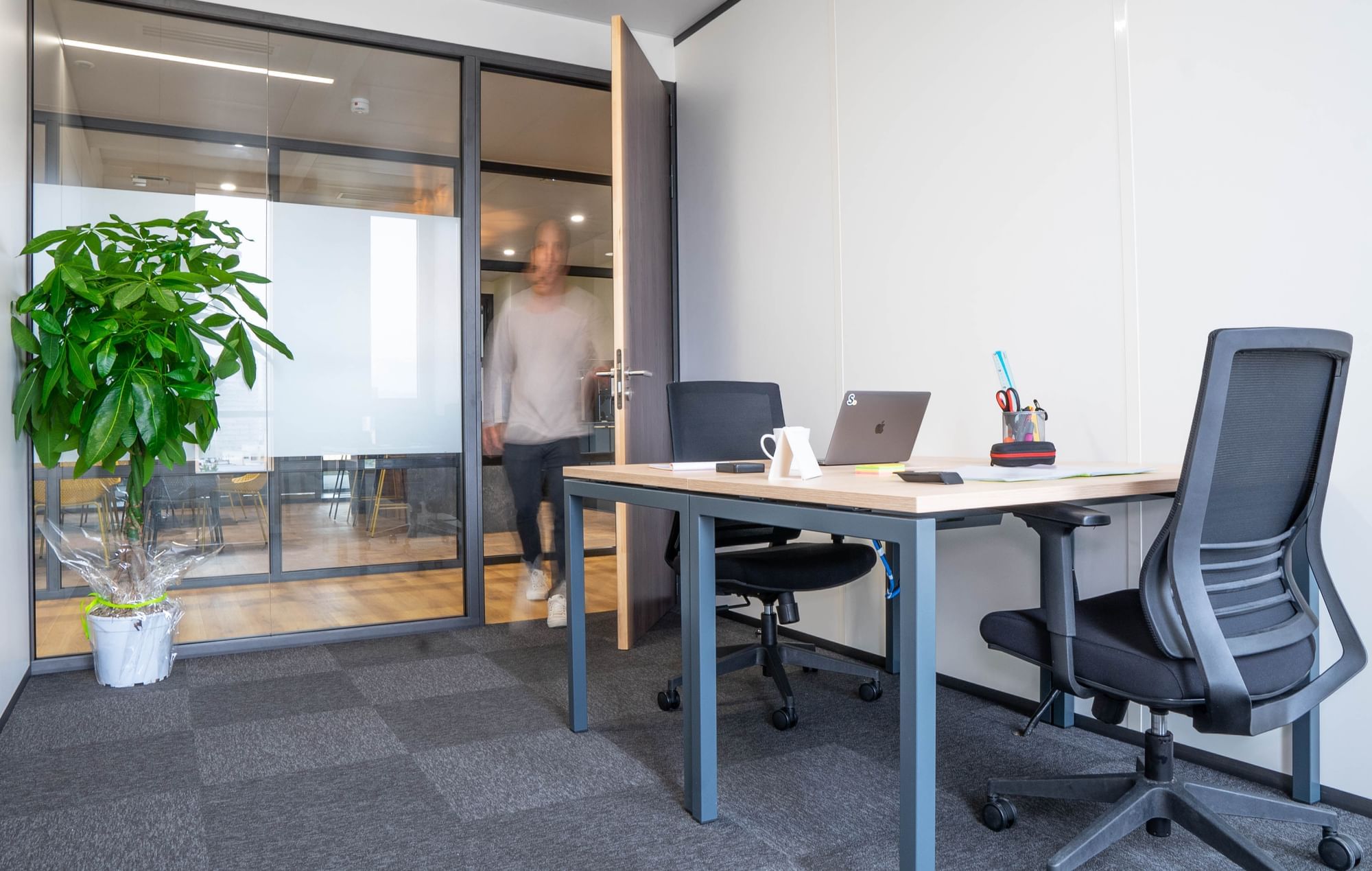 Bureau Privé - 2 postes — Sundesk Grand Arenas, Nice