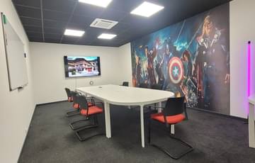 Salle Marvel — Community Work, Roanne