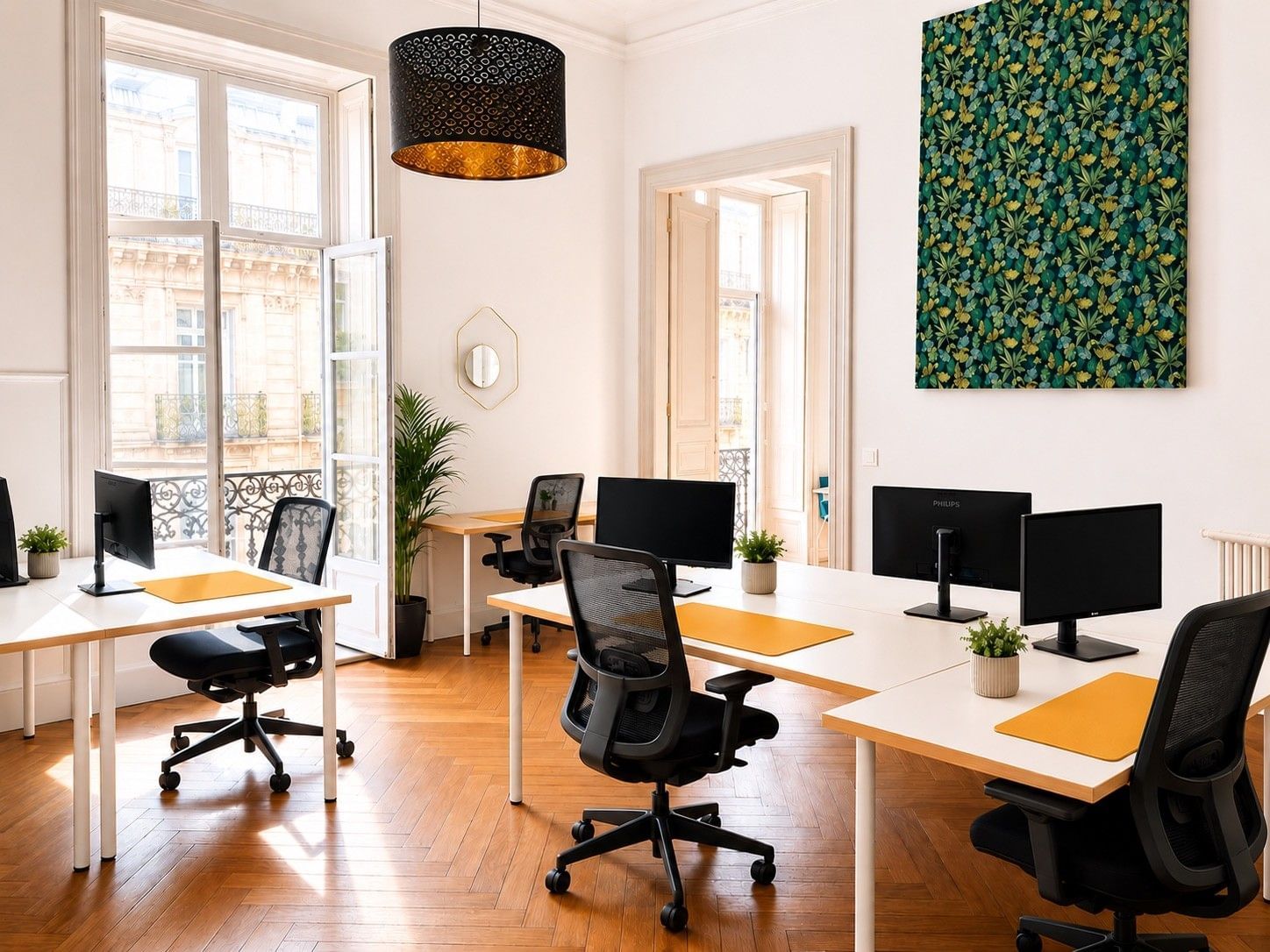 Bureau de 2 à 6 peronnes — Le Paon, Montpellier
