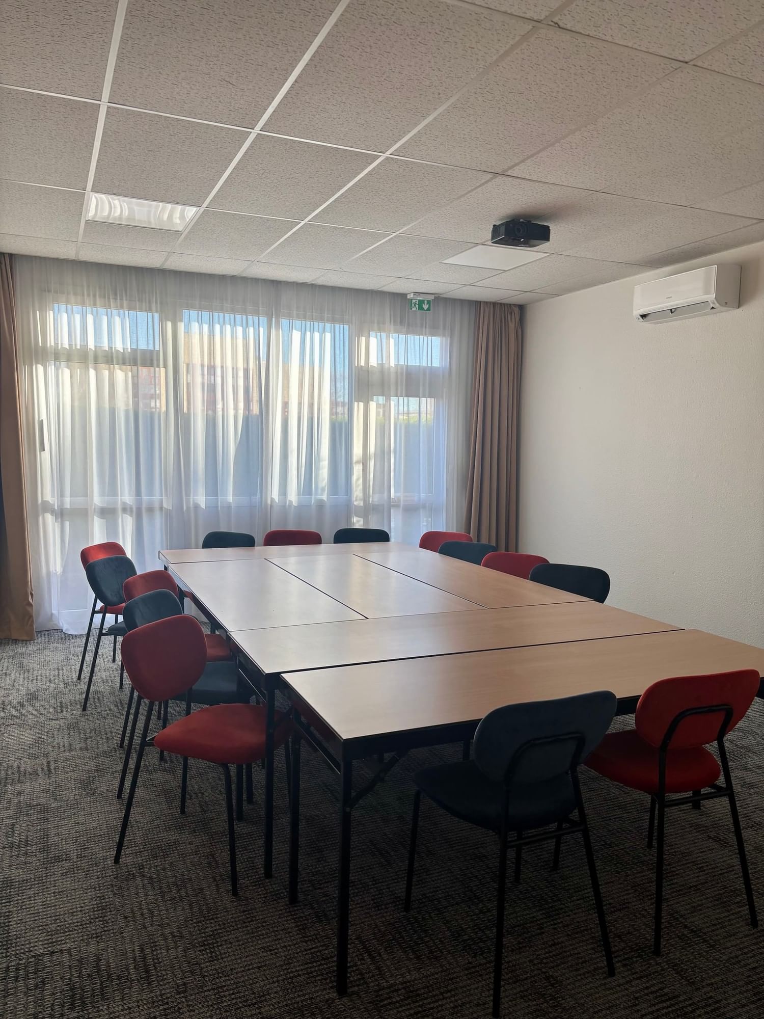 Accès Coworking Calme — myWO Caen Nord, Caen
