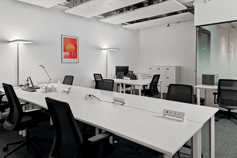 Day office — Signature ROME, San Silvestro Signature (marignoli), Rome