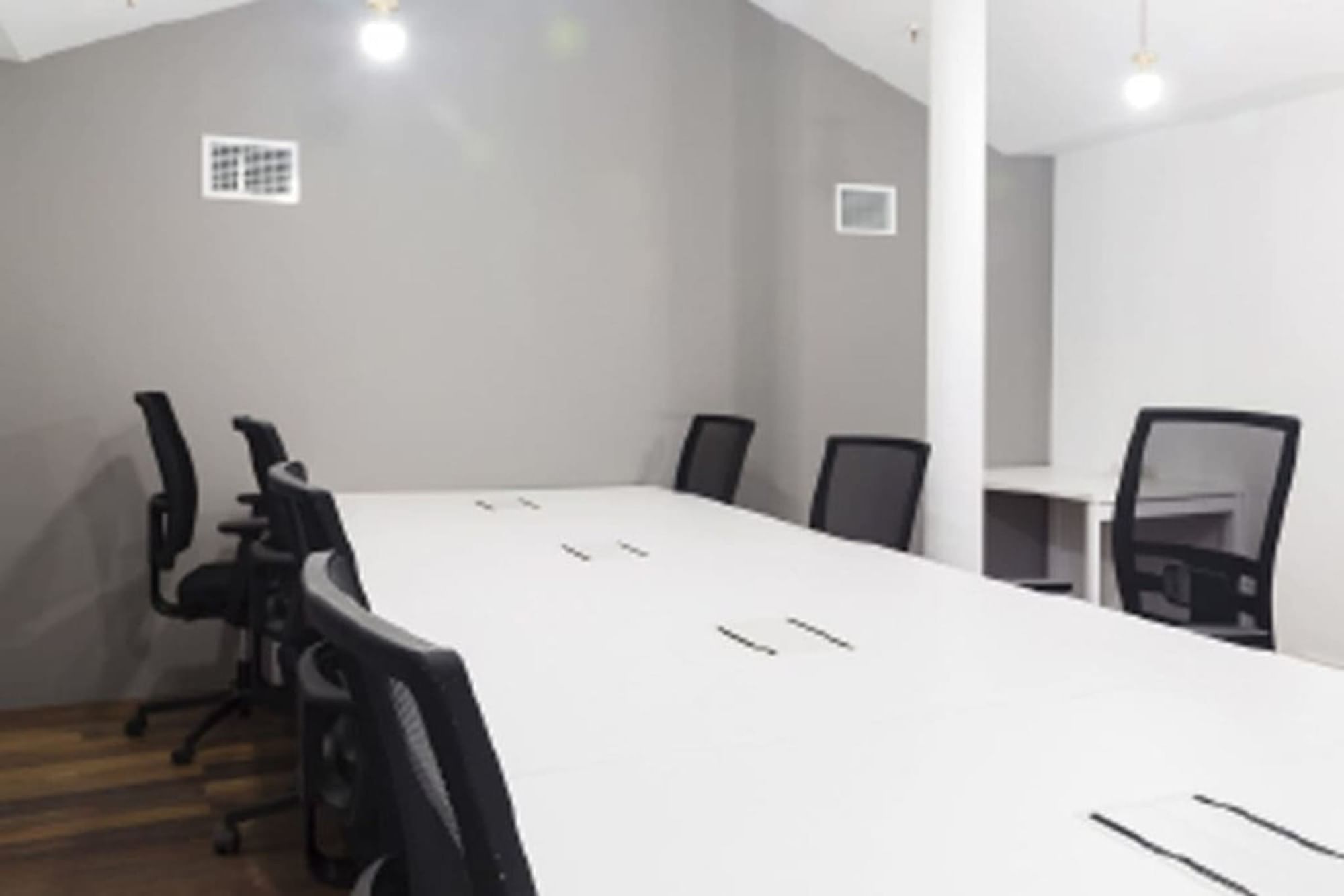 Oficina Privada 6 personas — CREC Eixample Gran Vía, Barcelona