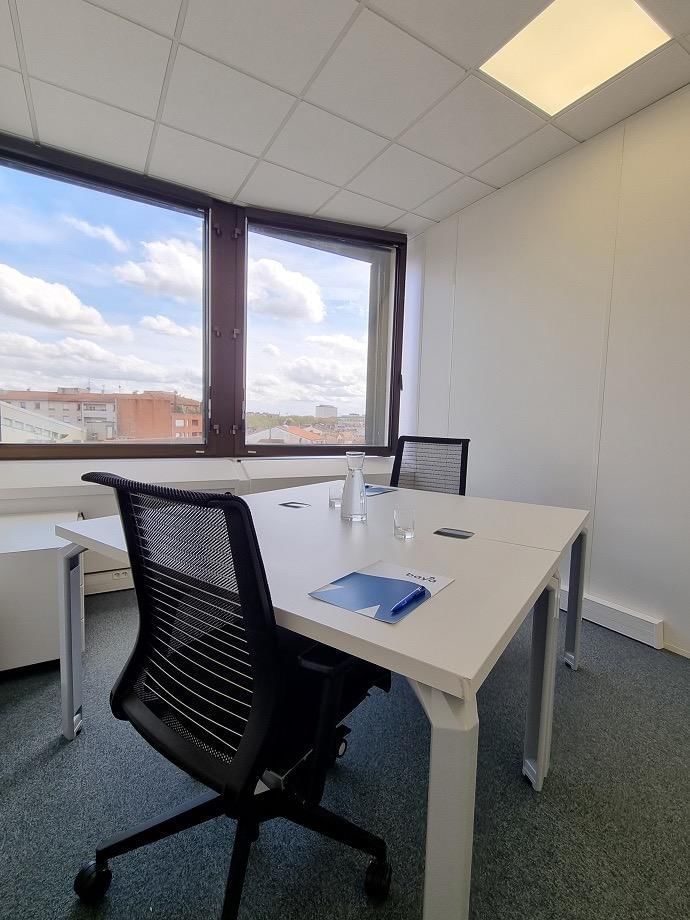 Bureau ponctuel — Baya Toulouse, Toulouse