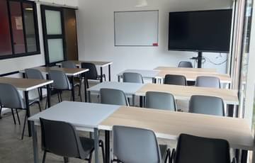 Salle de réunion 1 — CRÉA'CUBATOR Fréjus, Cannes