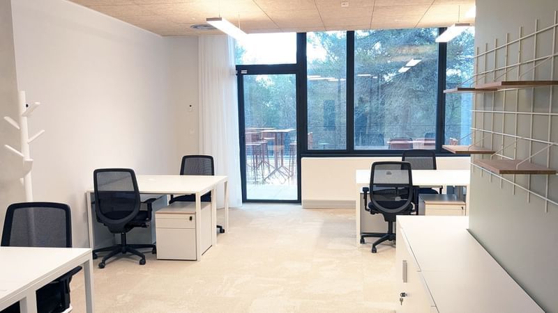 Accès Bureau privatif 5 personnes — Newton Offices Sophia Antipolis, Cannes