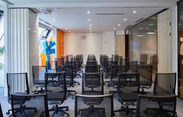 Salle de réunion 36 personnes — Wojo Issy Village, Bièvres