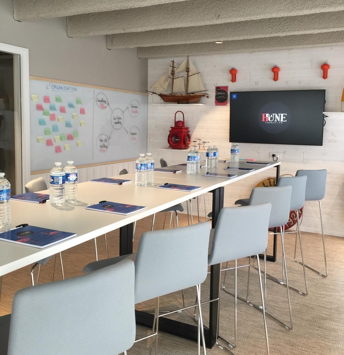 Salle de réunion Le Nautic Lounge — La Hune Coworking, Le Havre
