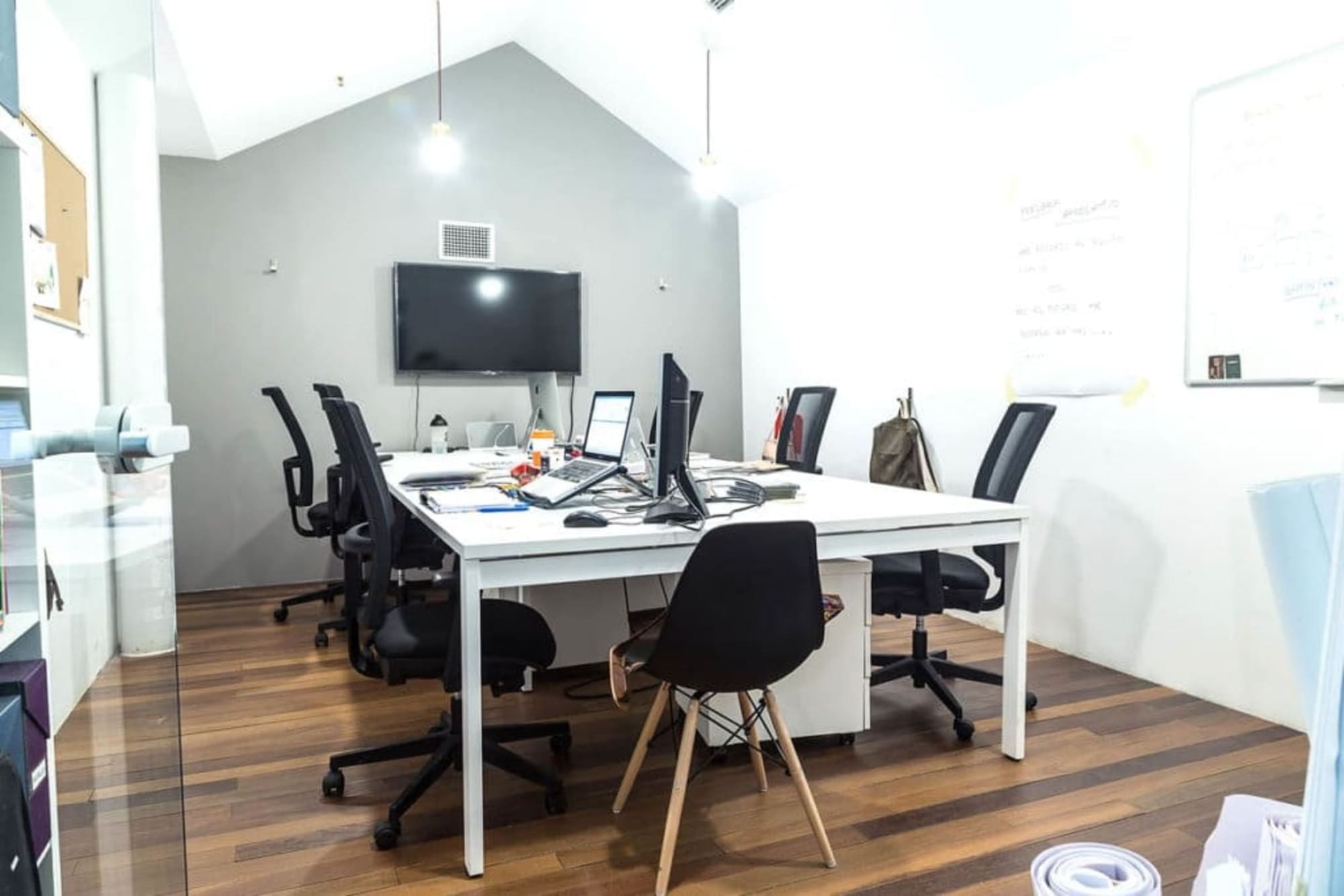 Oficina Privada 4 personas — CREC Eixample Gran Vía, Barcelona