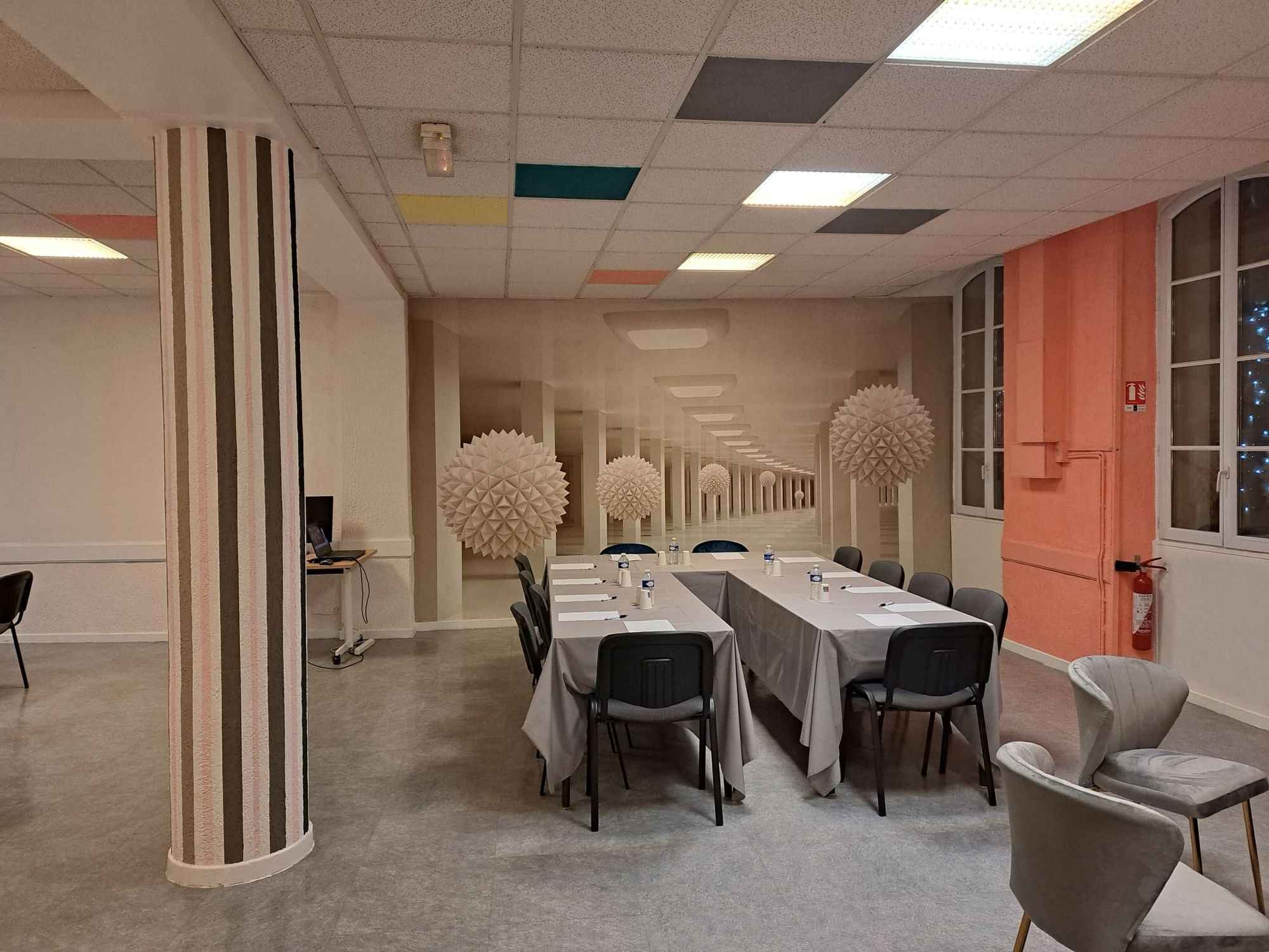 Salle de réunion de 25 personnes — Le Cercle B, Toulon