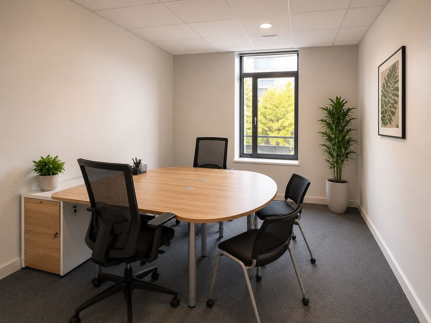 Bureau - 14 m² - 2 à 3 postes — Espace Florentin, Dardilly