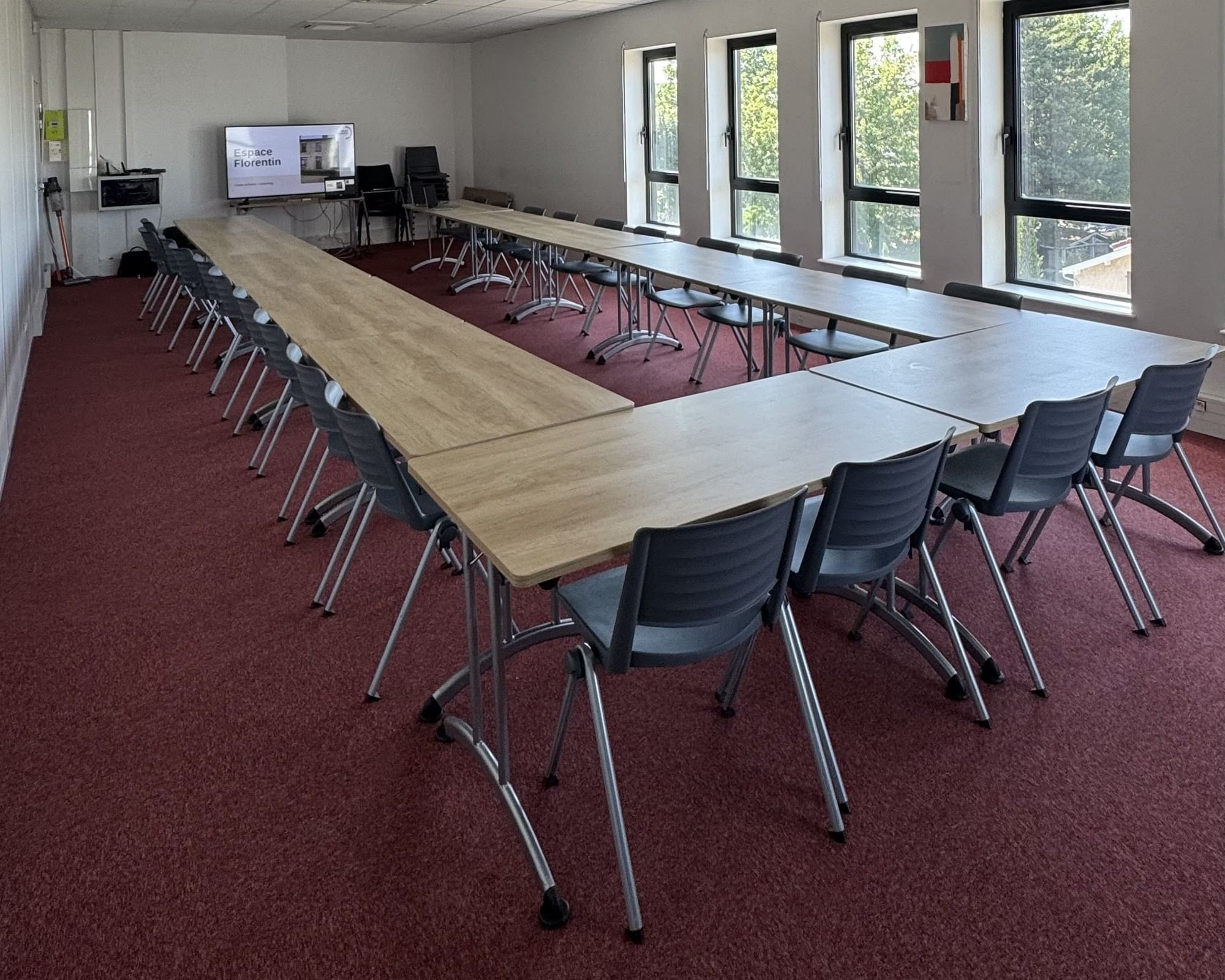 Salle Rouge — Espace Florentin, Dardilly