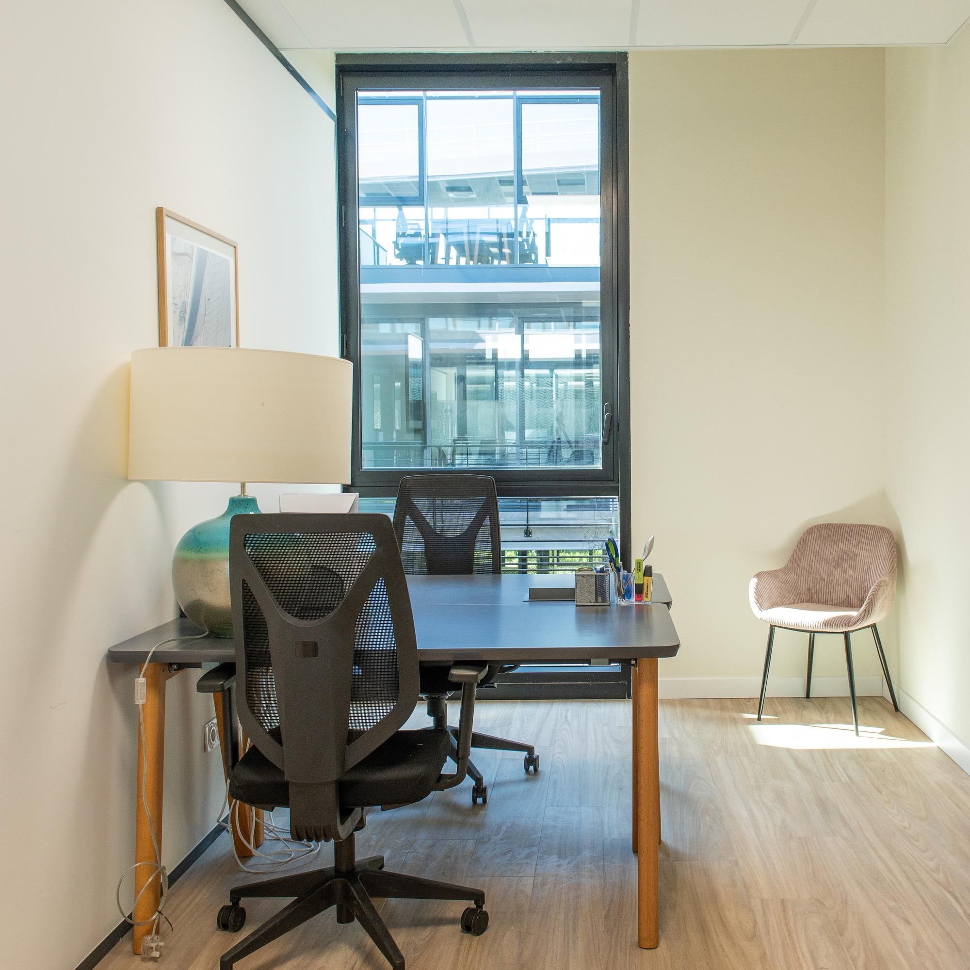 Bureau de passage 1/2 postes — Flex-O Sophia Antipolis, Cannes