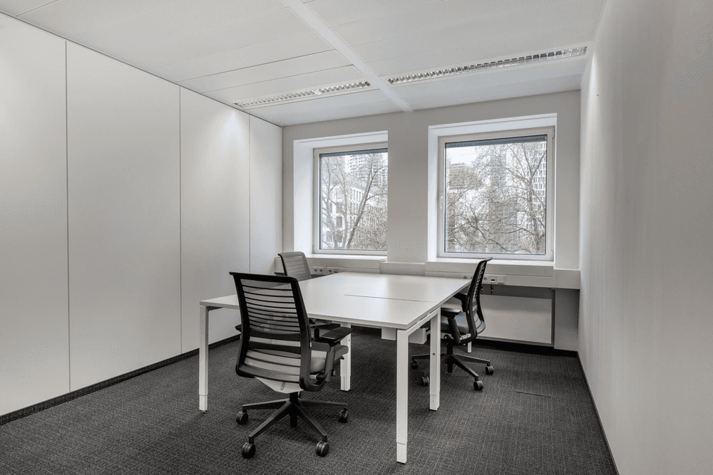 HQ AUGSBURG, Lise-Meitner-Straße, Besprechungsraum MR-10, Augsburg