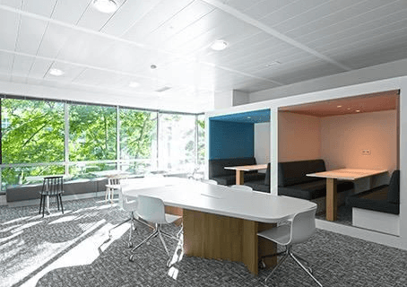 Coworking day pass — Regus BRAINE-L'ALLEUD, Parc de L'Alliance, Charleroi