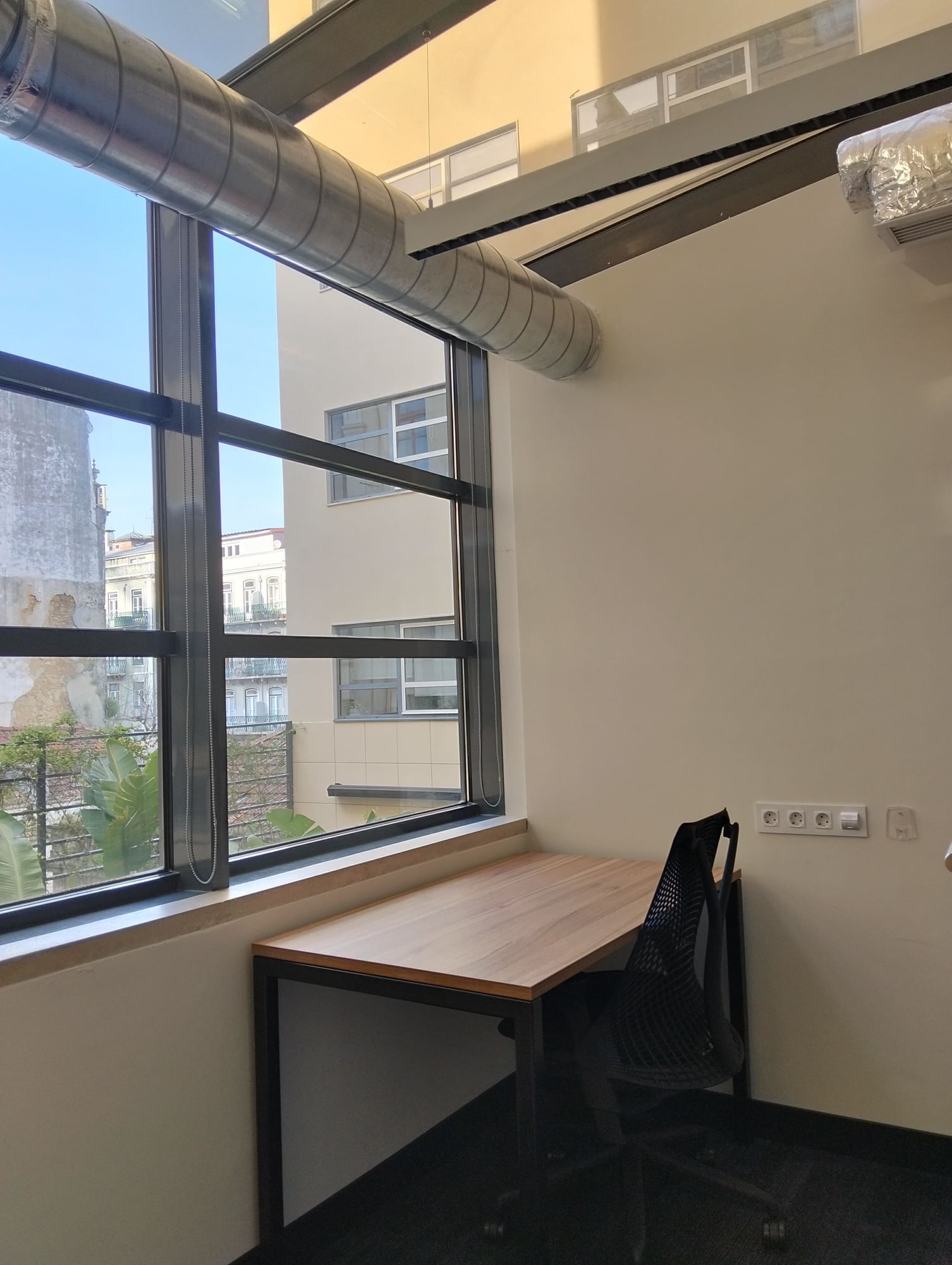 Private office for 1 person — Venture X Portugal, Lisbon